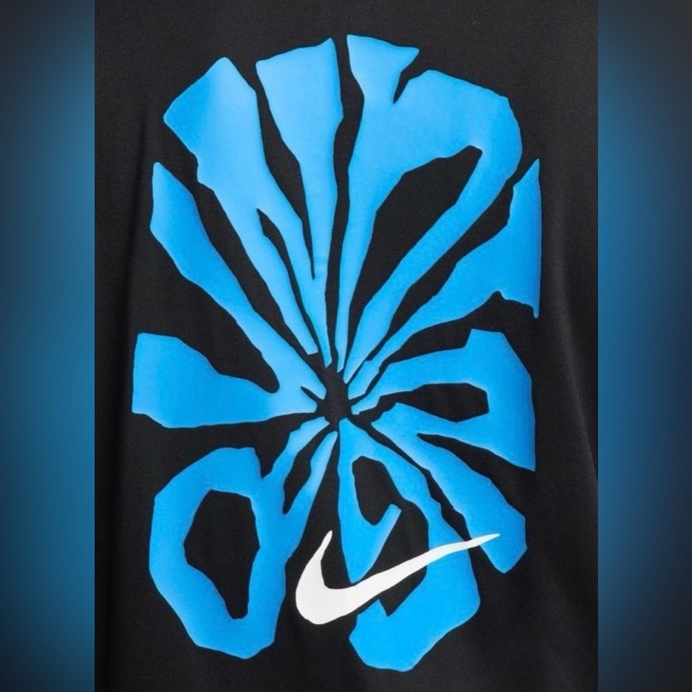 BEAUTIFUL NIKE RUNNING DriFit T-SHIRT RISE 365 RUN!!! - Picture 2 of 7